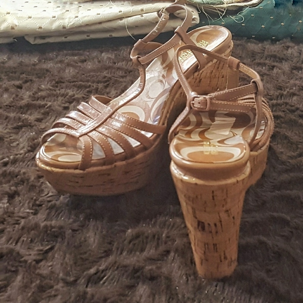 Kenneth Cole Reaction T-strap Platform Wedges